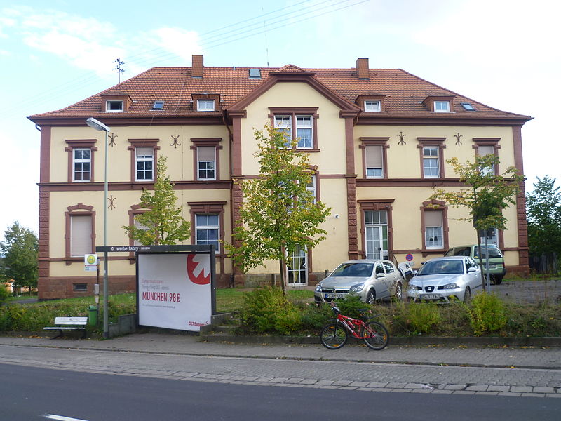 File:Ehemalige Schule in Frankenholz (2).JPG