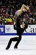 Podnoszenie po łuku (Tessa Virtue / Scott Moir)