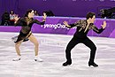 Przejście pomiędzy setami twizzli (Tessa Virtue / Scott Moir)