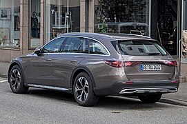 Mercedes-Benz X214 - left rear view