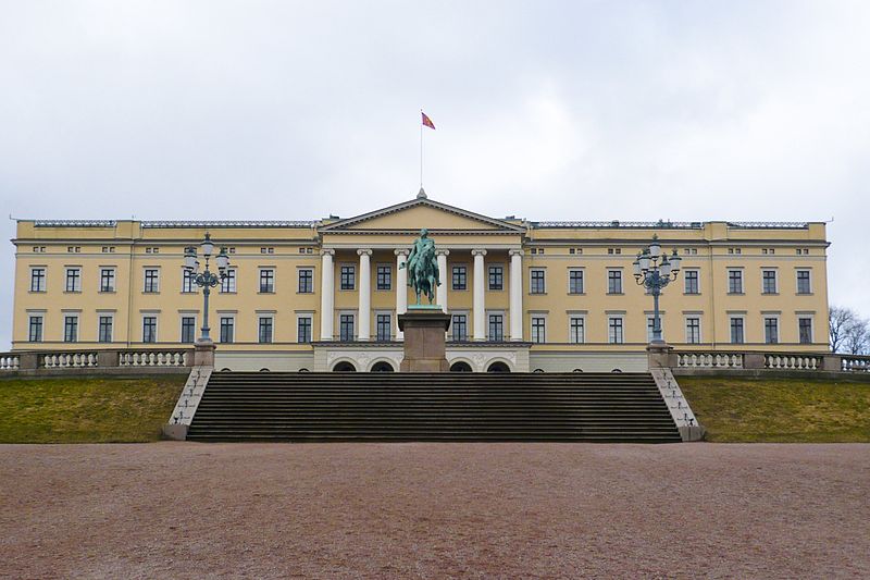 File:Royal Palace (2327149737).jpg