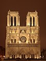 Vista nocturna de Notre Dame