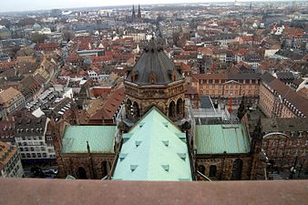 Français : Vue de la Cathédrale sur le Séminaire et le lycée Fustel