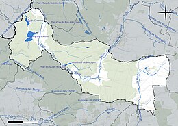 Carte en couleur présentant le réseau hydrographique de la commune