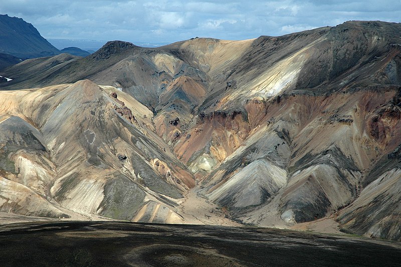 File:Is09074-Góry Tęczowe.jpg