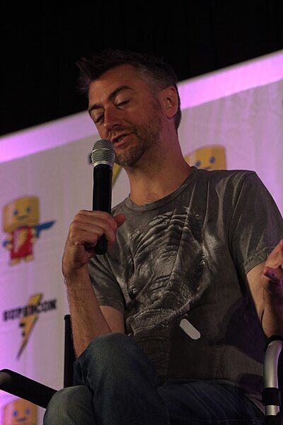 File:Sean Gunn KA6A5148 (42101626400).jpg