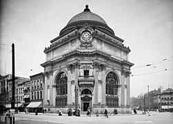 The bank in 1904