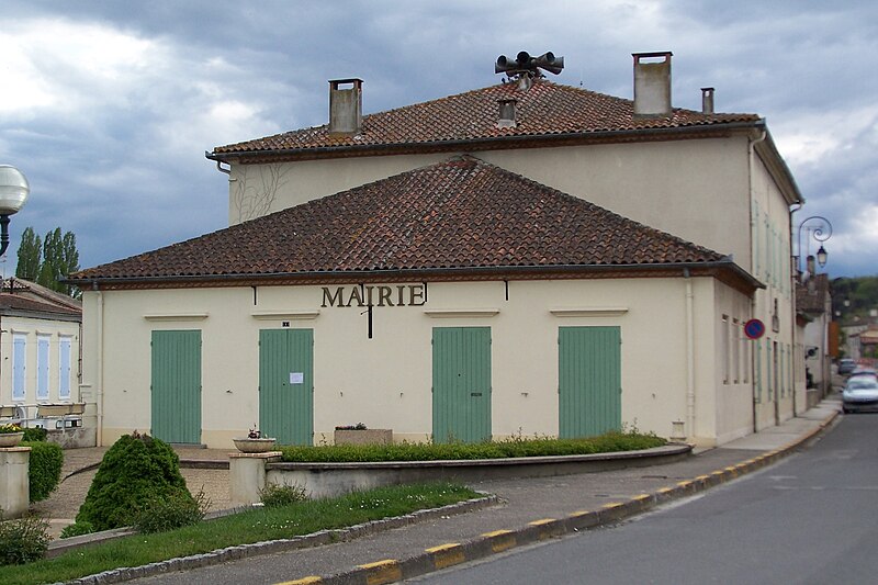 File:Buzet-sur-Baïse Mairie.jpg