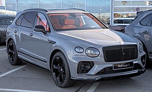 Bentley Bentayga S - right front view