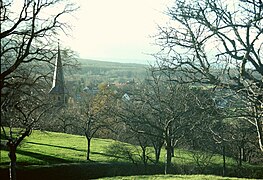 Stapelburg, Blick von der Burgruine zum Dorf.jpg