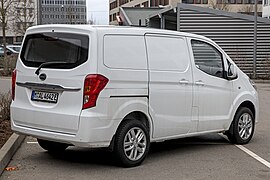 BYD T3 - right rear view