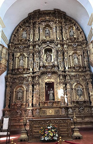 File:Retable de la Iglesia de la Tercera Orden, Cuernavaca-Morelos.jpg