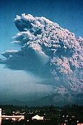 Lightning strikes during 1982 eruption of Galunggung