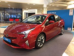 Uusinmilloin? Toyota Prius (ZVW50) "Emotional Red"