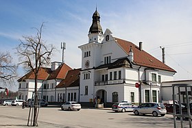 Bahnhofseingang vom Bahnhof St. Veit