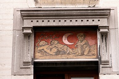 Art Nouveau putti in a sgraffito panel on the House of Jean Baes (Rue Van Moer no. 12), Brussels, Belgium, sgraffito by Henri Baes, 1889[16]