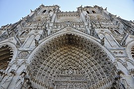 Cathédrale Notre-Dame - façade (Amiens) (3).jpg