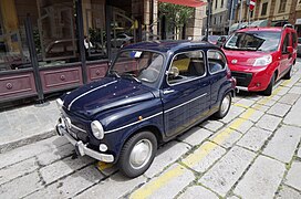 Fiat 600 (32444775980).jpg