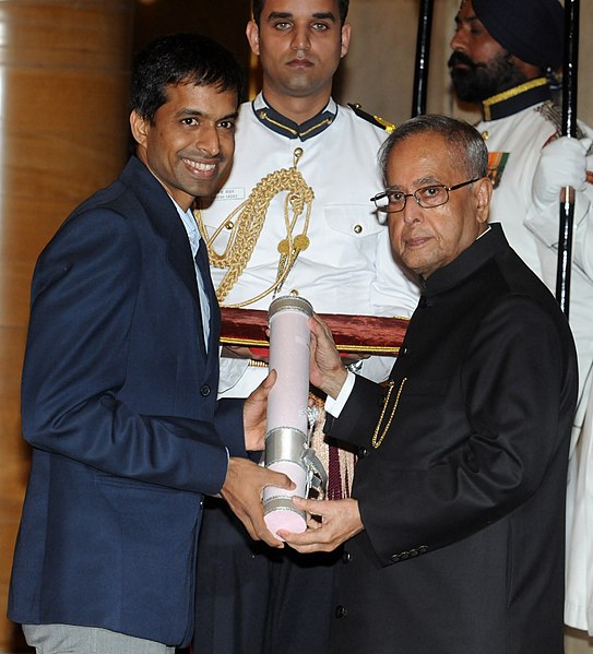 File:The President, Shri Pranab Mukherjee presenting the Padma Bhushan Award to Shri Pullela Gopichand, at a Civil Investiture Ceremony, at Rashtrapati Bhavan, in New Delhi on March 31, 2014.jpg