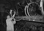 Rijwielstalling bij station Haarlem in 1952