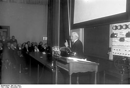 Bundesarchiv Bild 102-12631, Robert Andrews Millikan im Harnack-Haus.jpg