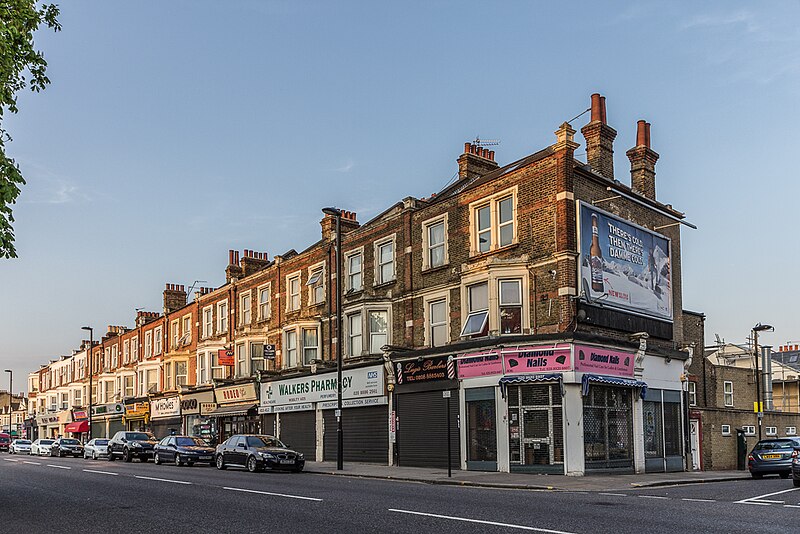 File:Shops in Green Lanes, London N13 - geograph.org.uk - 3461523.jpg