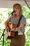 American singer+songwriter Anaïs Mitchell performing in 2010