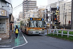 中町一丁目付近を走行する町55（ま152）