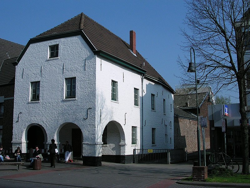 File:Aachen-Haaren Arkadenhaus.jpg