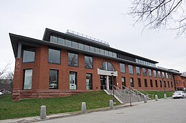 Usdan Center from the Wyllys Avenue side