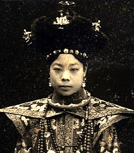 Wen Xiu in 1924