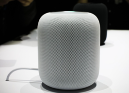 De witte uitvoering van de HomePod