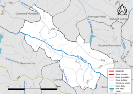 Carte en couleur présentant le réseau hydrographique de la commune