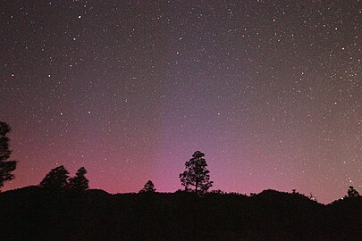 Auroranın Gran Canaria, İspanya'dan görünüşü (28°K)