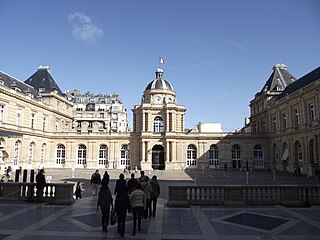 Pavillon d'entrée et galerie nord.