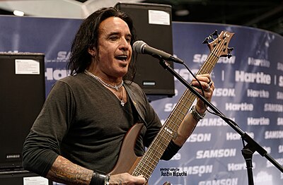 Marco Mendoza at NAMM 1 23 2014 -5 (12169567833).jpg