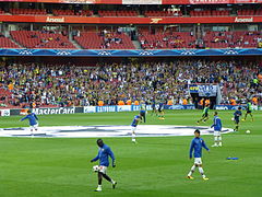 Arsenal vs Fenerbahce (9611227779).jpg