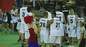 Gortat Team vs Wojsko Polskie - Piszczek and Fabiański chatting.jpg