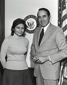 Avital_Sharansky_with_Senator_Bob_Dole