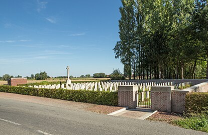 Le cimetière militaire britannique.