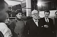 Heidi Weber und Le Corbusier in der Galerie Mezzanin, Neumarkt 28 in Zürich, 1. November 1961 / Foto: Comet Photo, ETH-Bibliothek Zürich