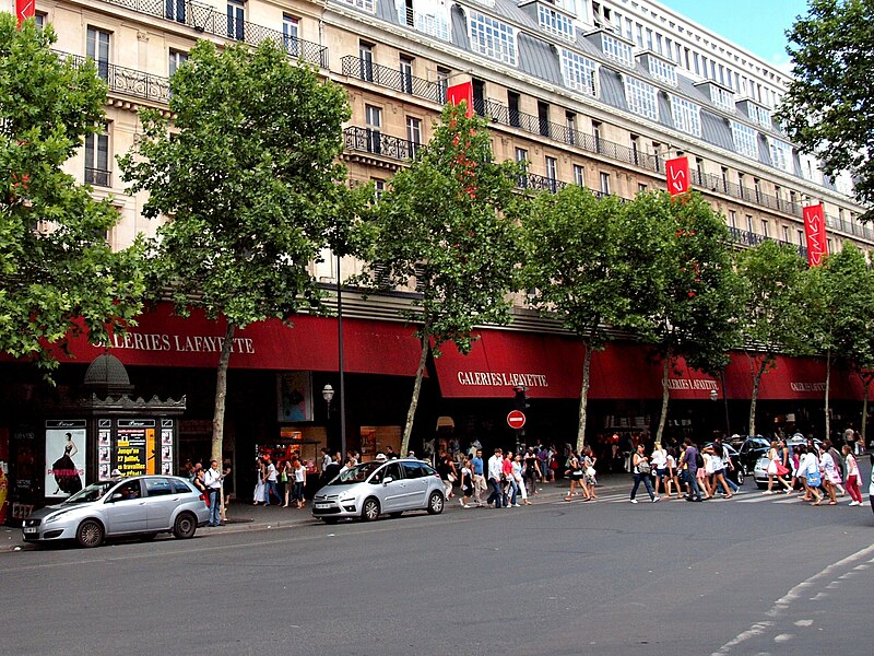 File:Galeries Lafayette Haussmann 2010-07-31 n2.jpg