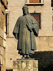 Monumento a Ibn Hazm.