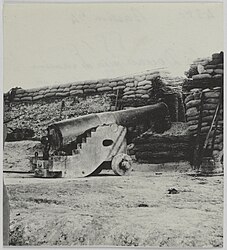 Bastion 74 : « La Douais » pièce de marine qui a bombardé le château de Meudon entre le 28 janvier et le 16 mars 1871.