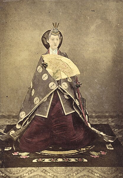 File:Empress-Shoken-Portrait-M.91.377.2.jpg