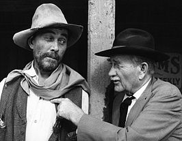 Ken Curtis (Festus Hagen) en Milburn Stone (Doc Adams) tijdens het televisieprogramma Gunsmoke.