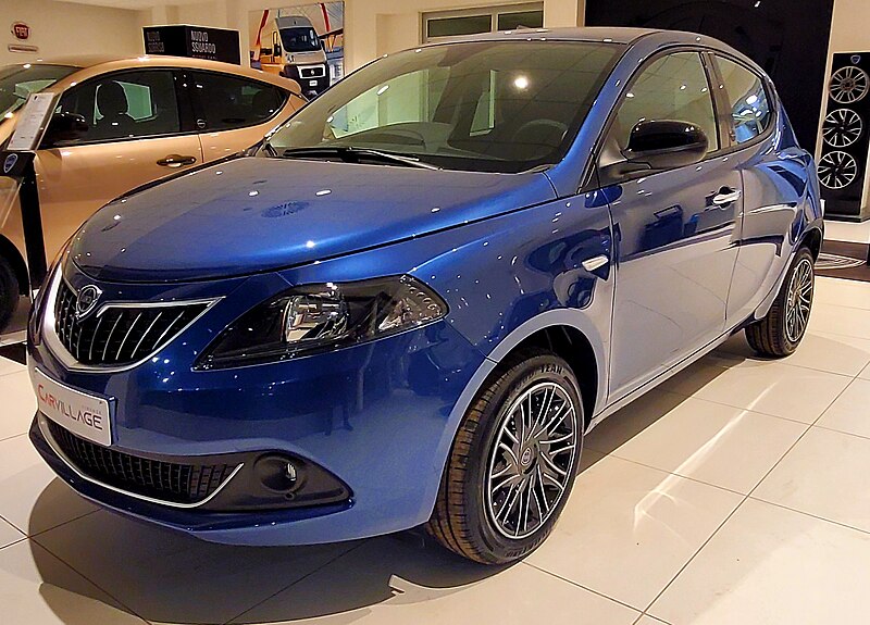 File:Lancia Ypsilon MY'21.jpg