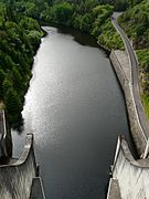 La Truyère en aval du barrage.