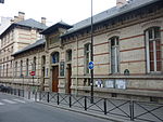 Façade principale du lycée, donnant sur l’avenue du Ranelagh.