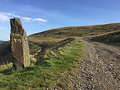 Footpath to Ton Pentre - geograph.org.uk - 5584299.jpg